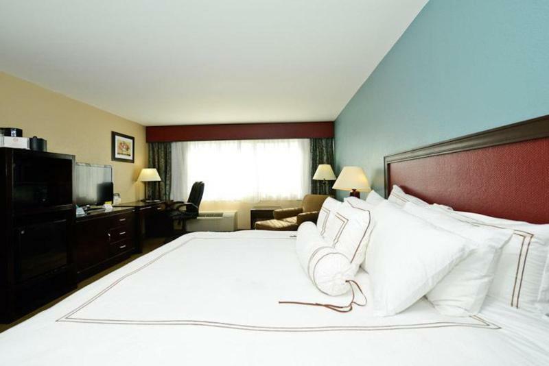 Causeway Bay Hotel แลนซิ่ง ภายนอก รูปภาพ