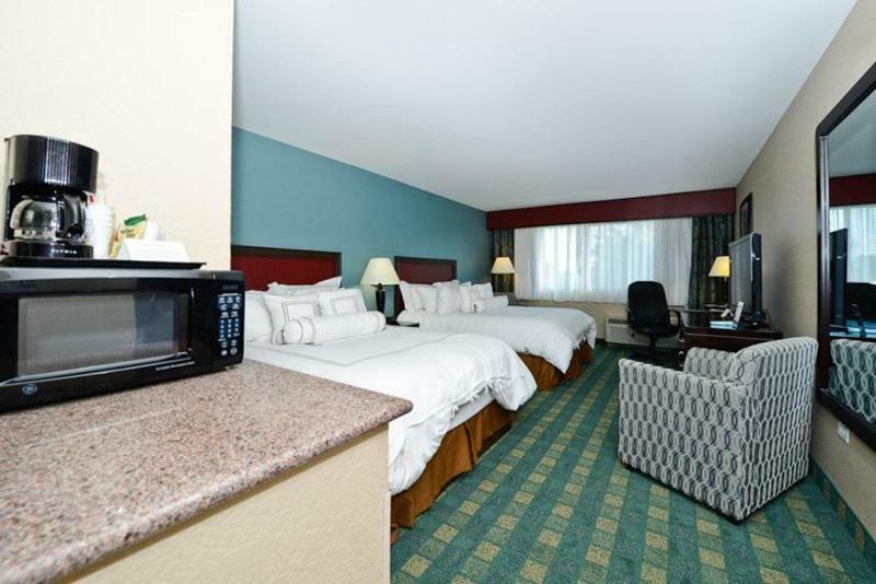 Causeway Bay Hotel แลนซิ่ง ภายนอก รูปภาพ